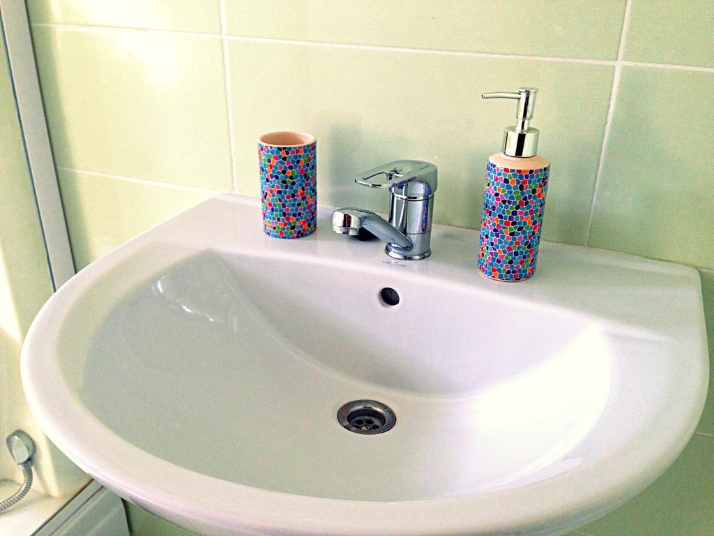Casa Renti Hotel Novaci-Străini Quarto foto